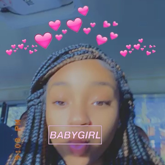 Meet your Posher, Layah - Picture 1 of 1